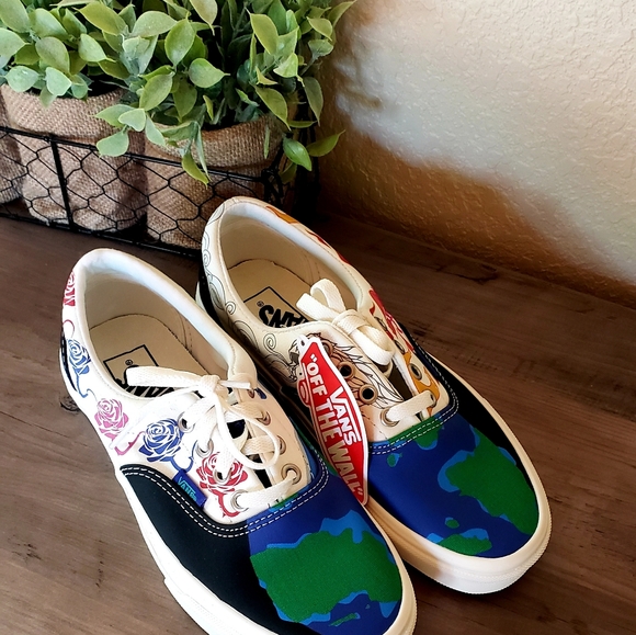 Vans Love Mother Earth Era Sneakers - Picture 8 of 8